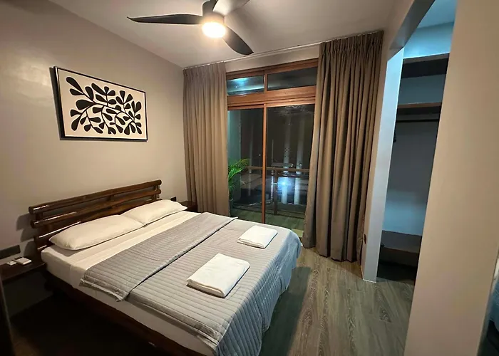 Seajour Ginatilan (Cebu)